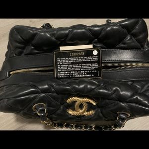 (authentic) Chanel black bag